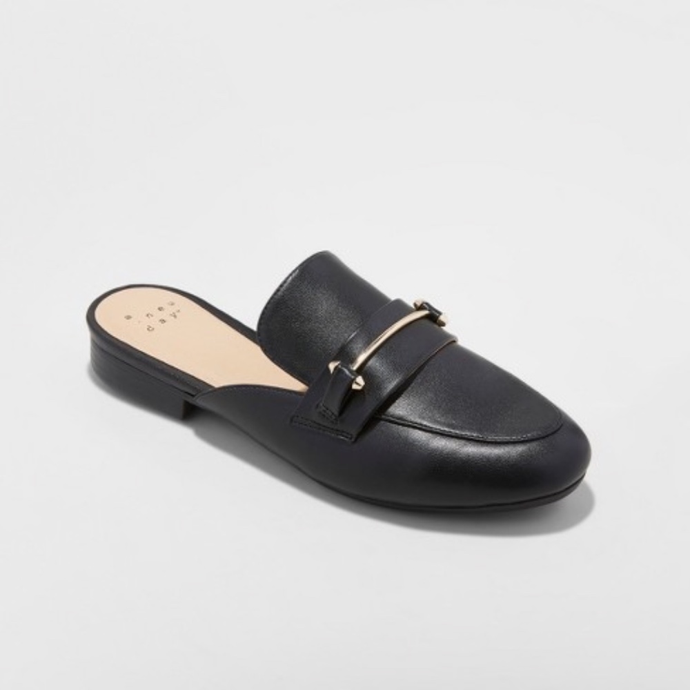 Remmy Black Leather Loafer Mule Size 8.5